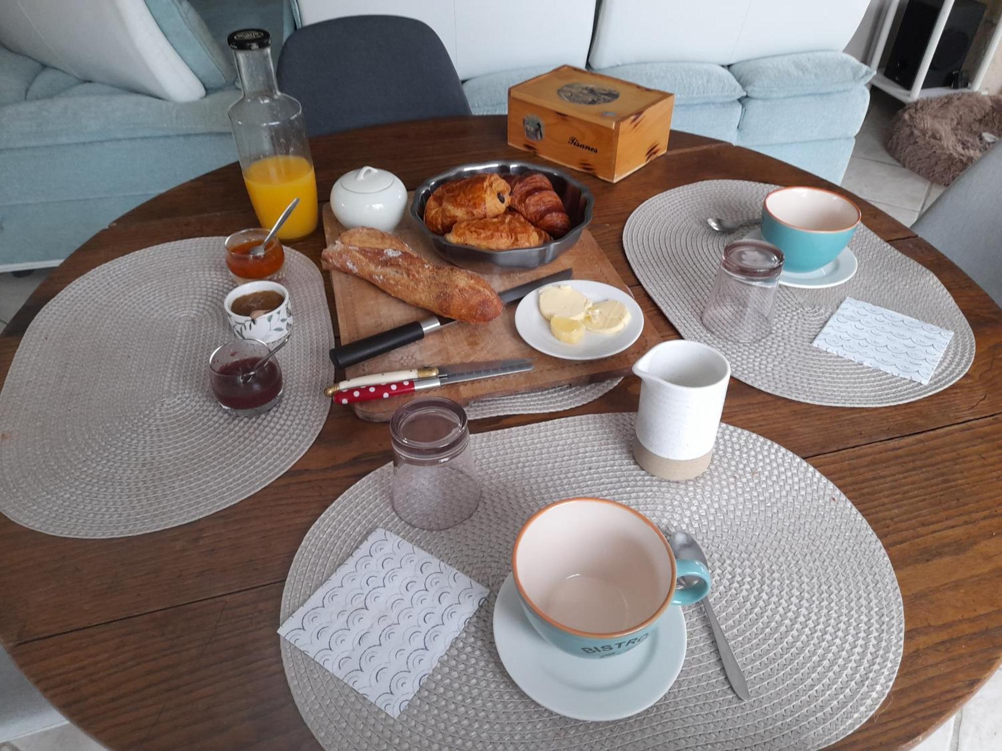 Cocooning Au Saut Du Loup Bed & Breakfast Lavergne  Екстериор снимка